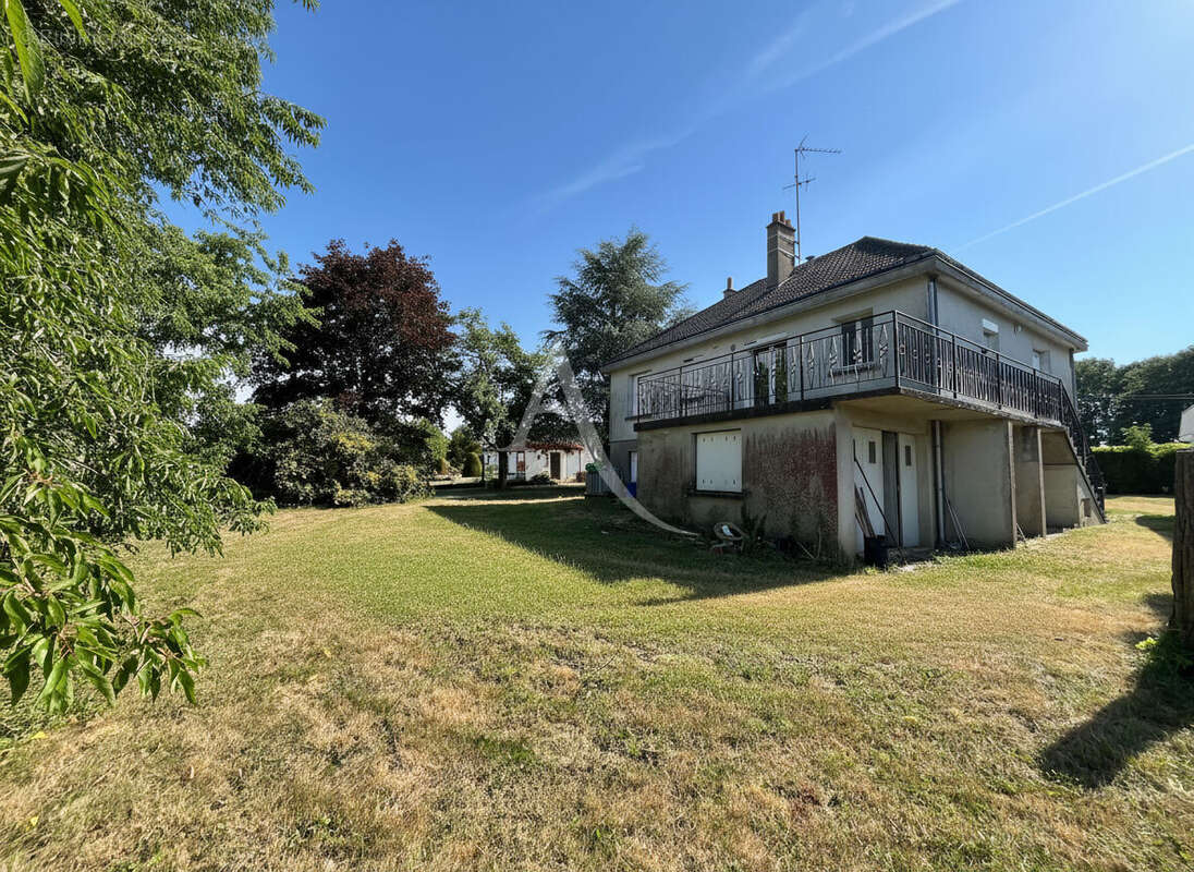 Maison à CHATEAU-RENAULT
