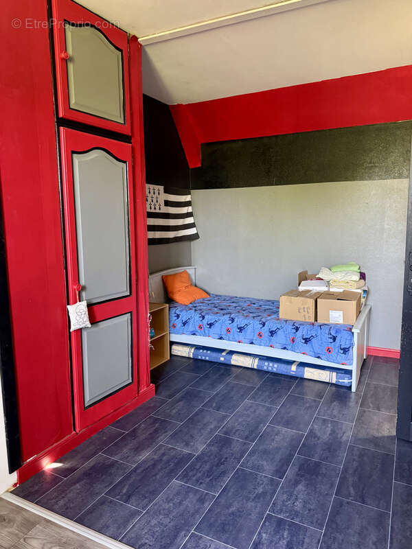 Longère, lorris, 5/6 chambres, grange, 162 de dépendance, calme, puits, 168m2 habitable - photo 23
