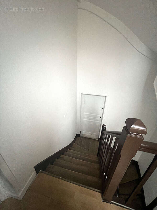 Appartement à VOUZIERS