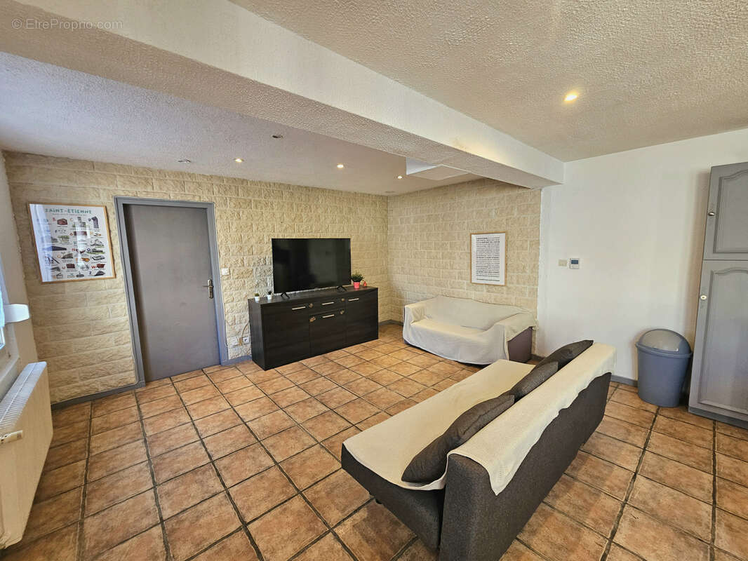 Appartement à SAINT-ETIENNE