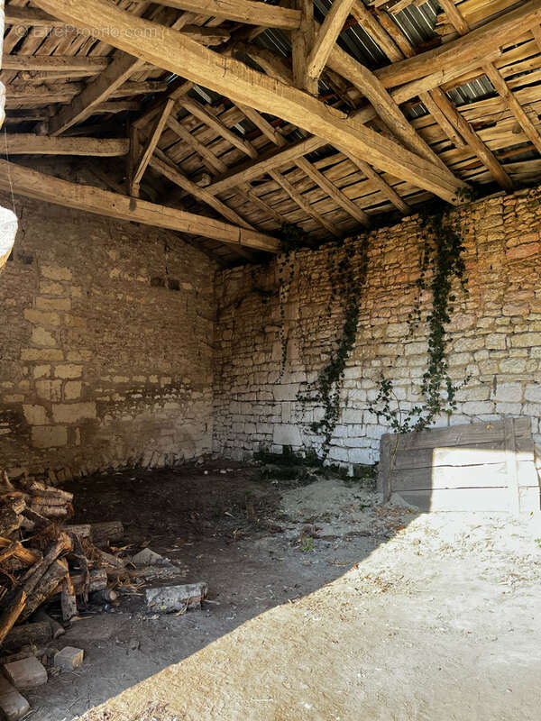 Maison à MIREBEAU
