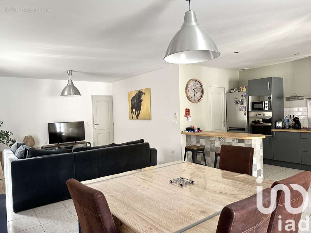 Photo 2 - Maison à SAINT-LAURENT-D'AIGOUZE