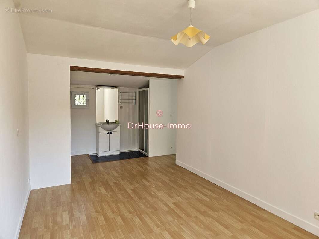 Maison à SAINT-GENES-DE-BLAYE