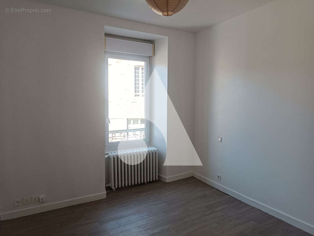 Maison de bourg en pierre avec jardin et dépendance - Plénée-Jugon 5 pièce(s) 120 m2 - photo 10