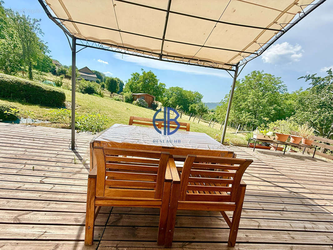 Maison 4 chambres + une pièce (garage transformé en habitable). Au grand calme - photo 5