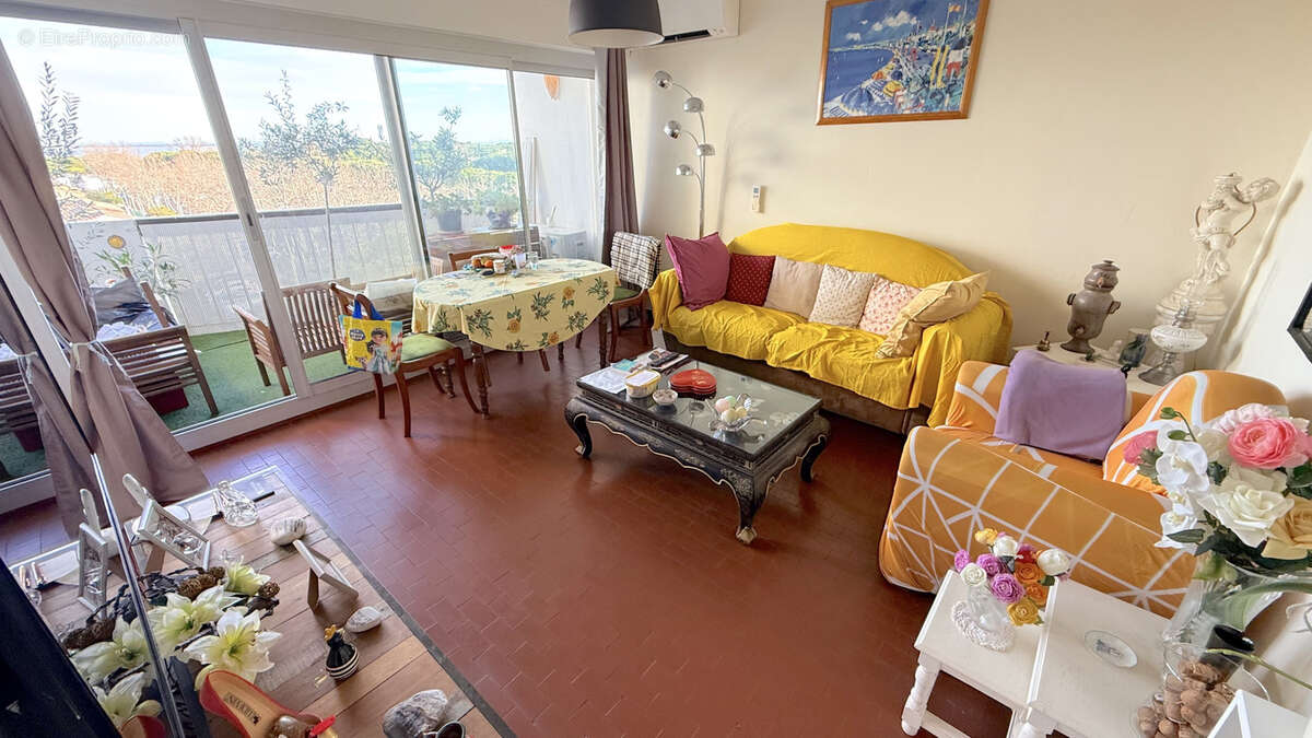 Appartement à CANDILLARGUES