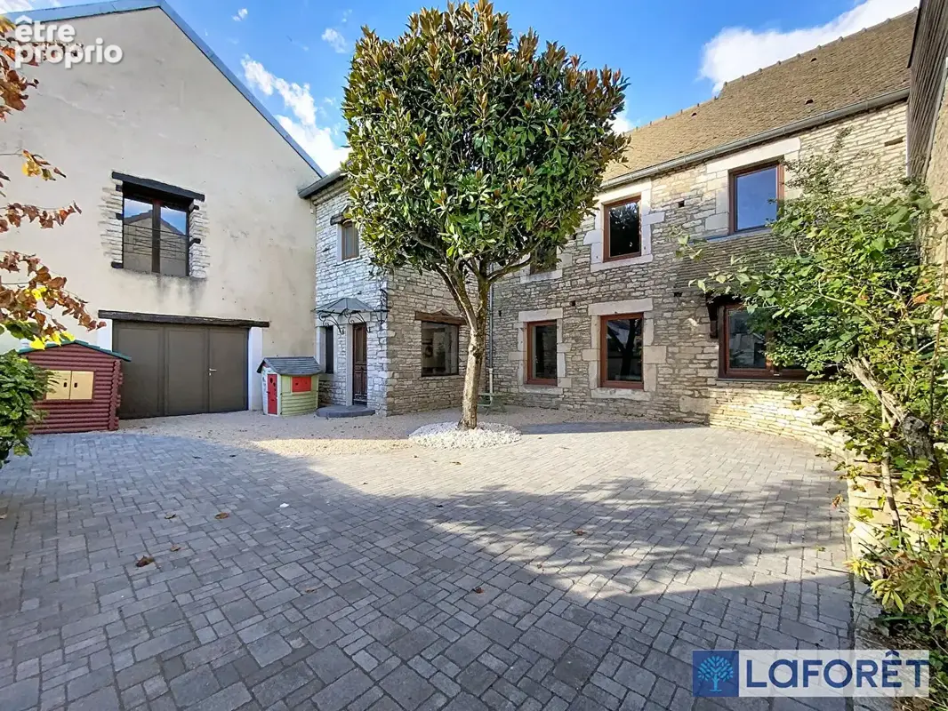 Photo Maison à Marsannay-Le-Bois au prix de 368 000€