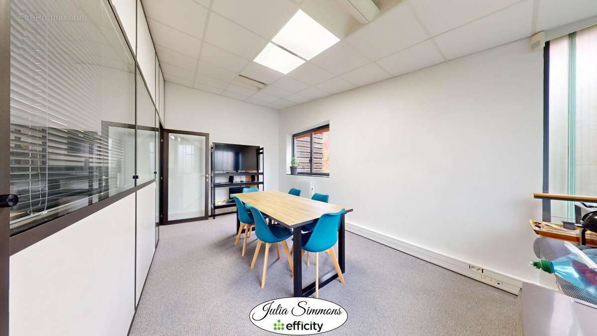 Commerce à BOIS-D'ARCY