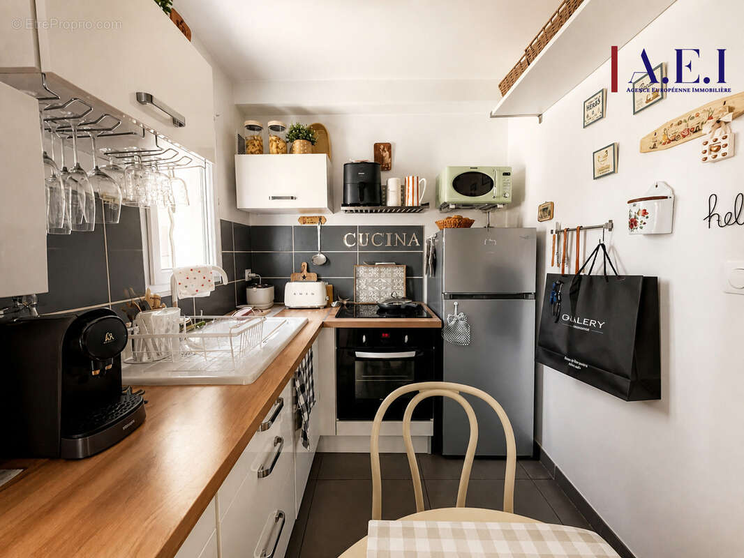 Appartement à SIX-FOURS-LES-PLAGES