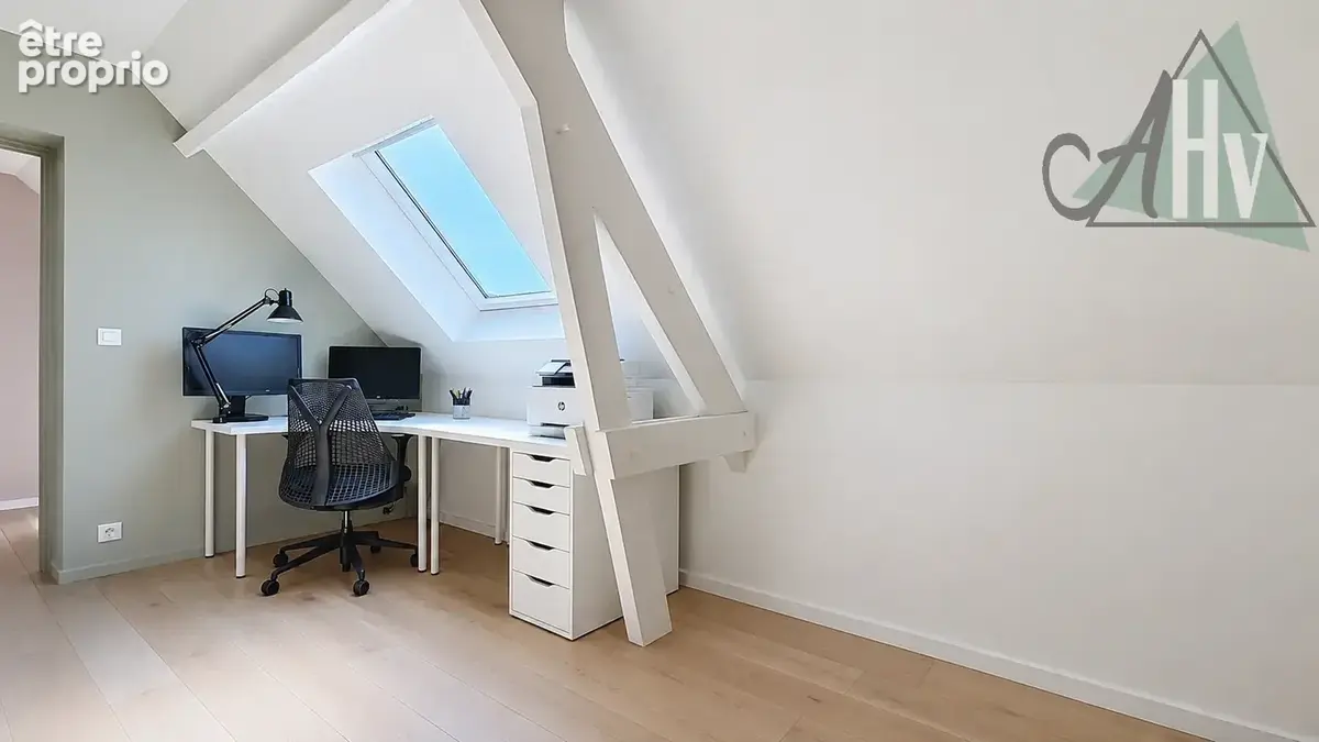 Maison familiale rénovée de 130 m2, jardin, véranda et garage - photo 13