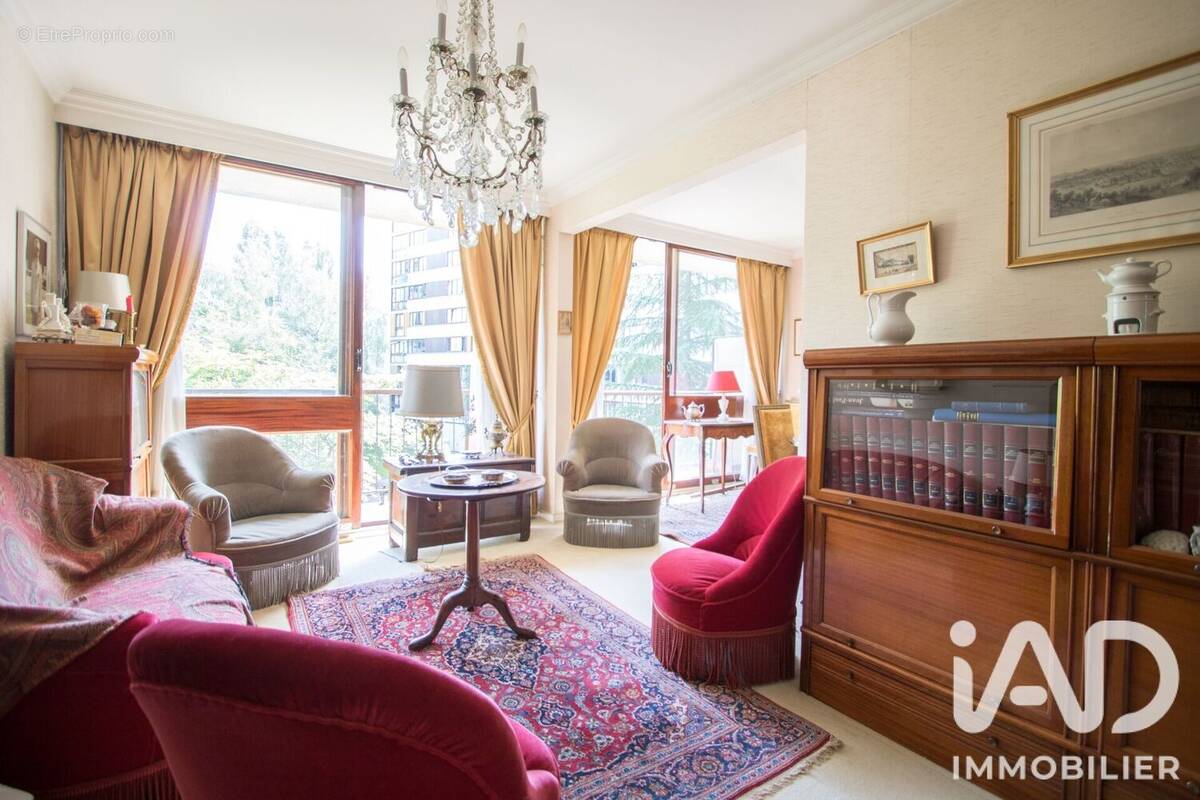 Photo 1 - Appartement à FONTENAY-LE-FLEURY