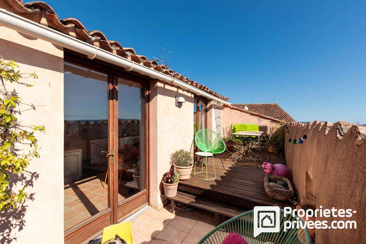 Appartement à MONTAUROUX