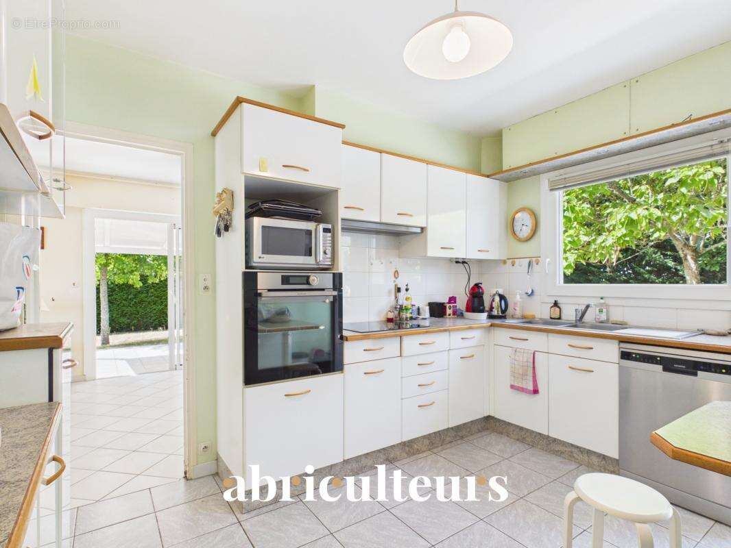 Maison familiale d’environ 160 m² en vente au nord de Vannes (Le Teninio) 56000 - photo 12