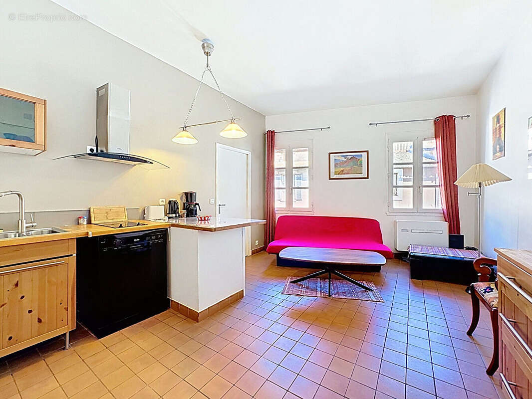 Appartement T2 de 34 m²  meublé + cave ? Avignon Intra-Muros - photo 2