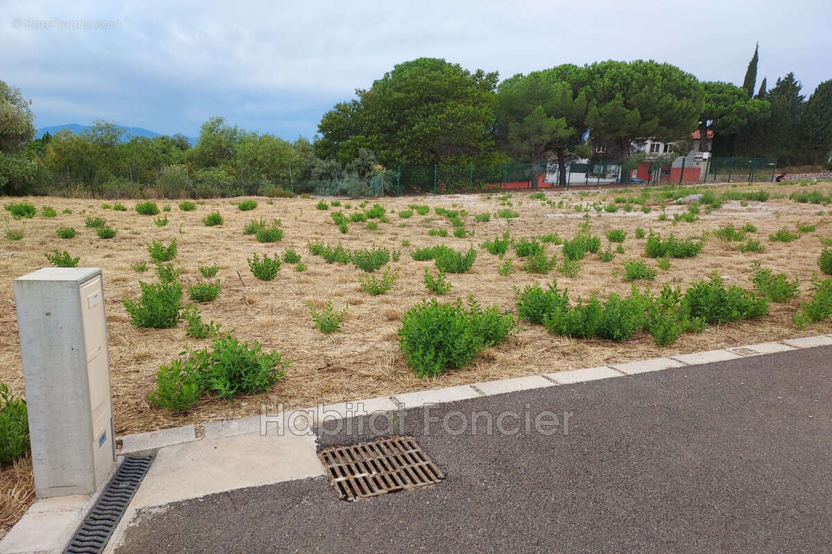 Terrain à PERPIGNAN