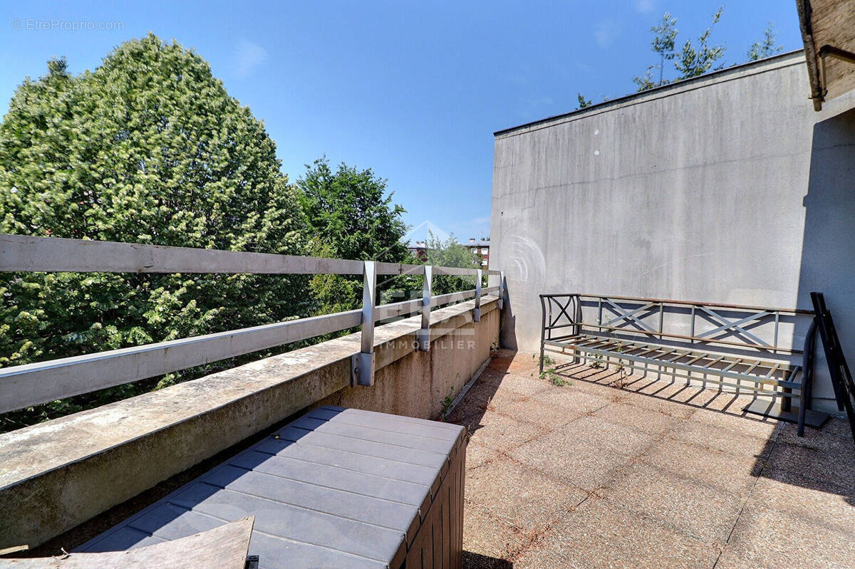Appartement à LA COURNEUVE