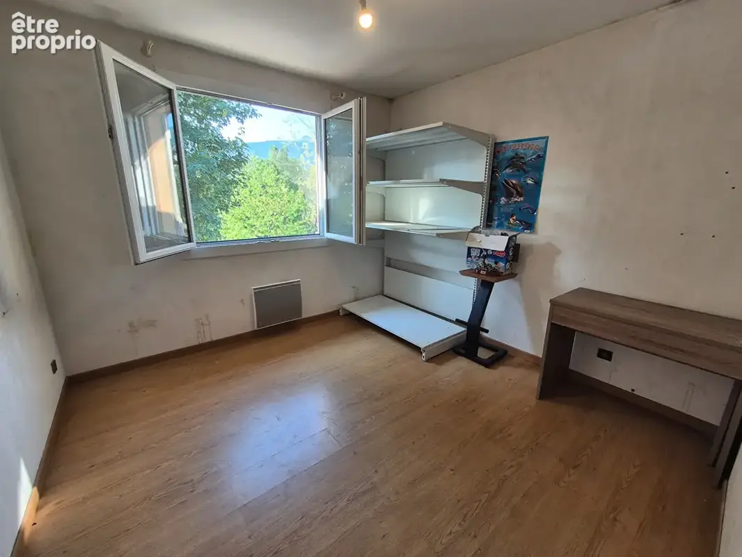 Maison Serres/Arget  T5 de136 m2 sur terrain de 2050 m² - photo 13