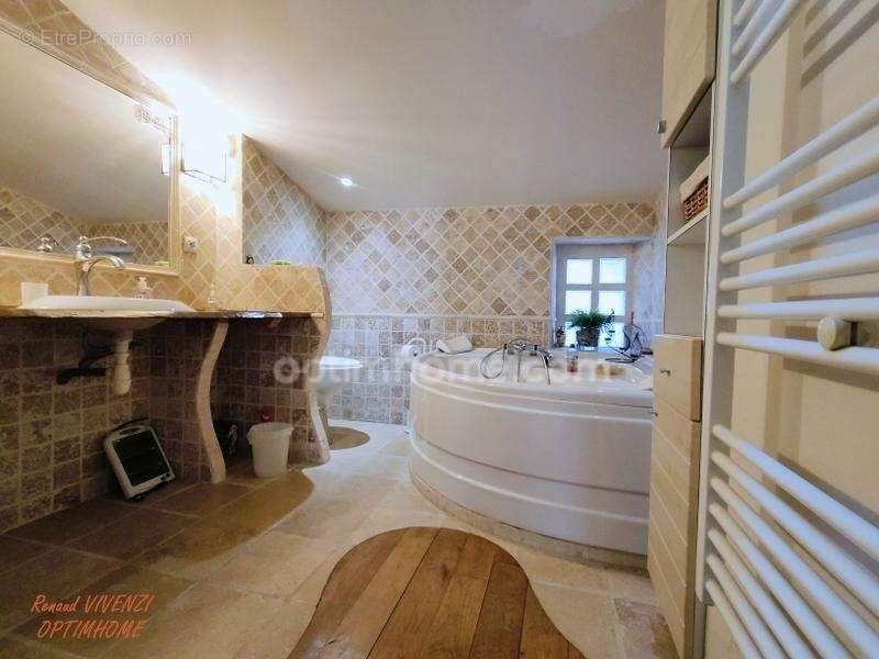  Maison de caractère divisée en 2 logements – Opportunité rare au cœur de PRADES - photo 10
