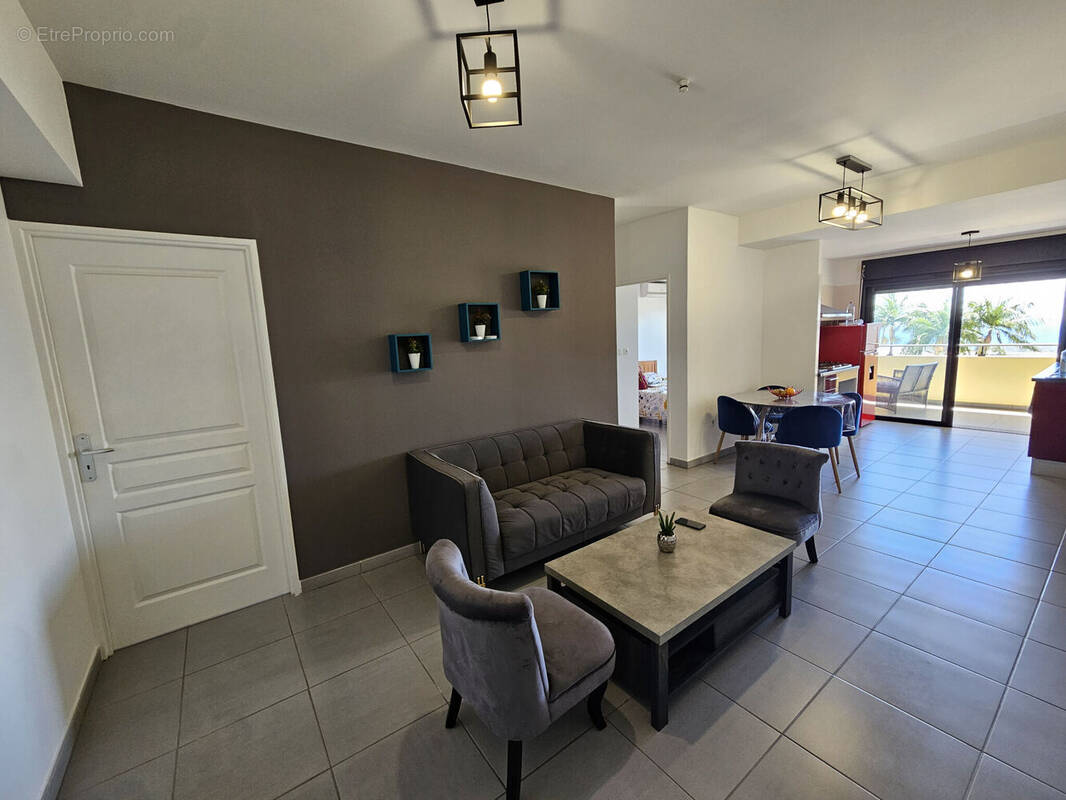 Photo 1 - Appartement à SAINT-DENIS