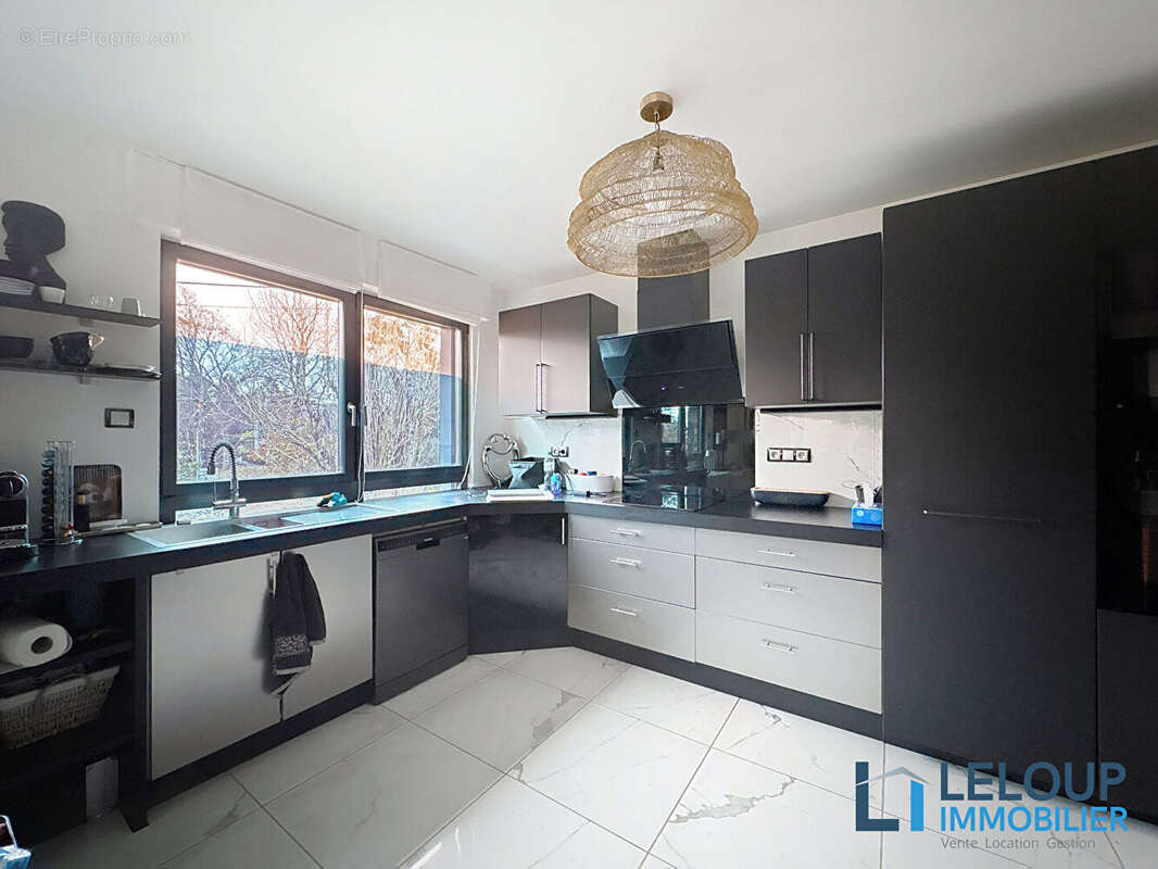 Maison à MONT-SAINT-AIGNAN