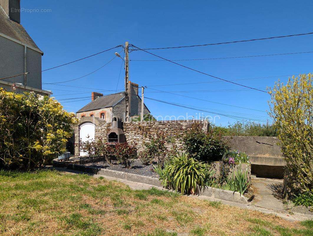 Maison à TOURLAVILLE