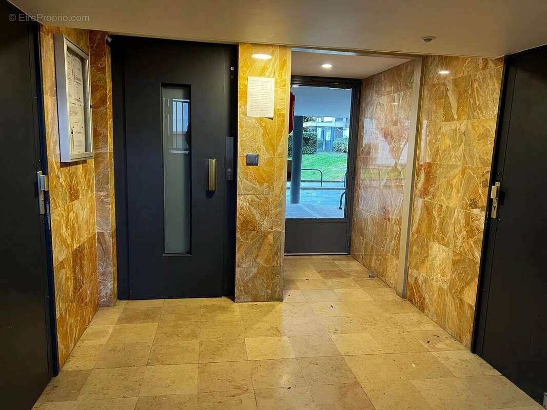 Appartement à SAINT-MAUR-DES-FOSSES