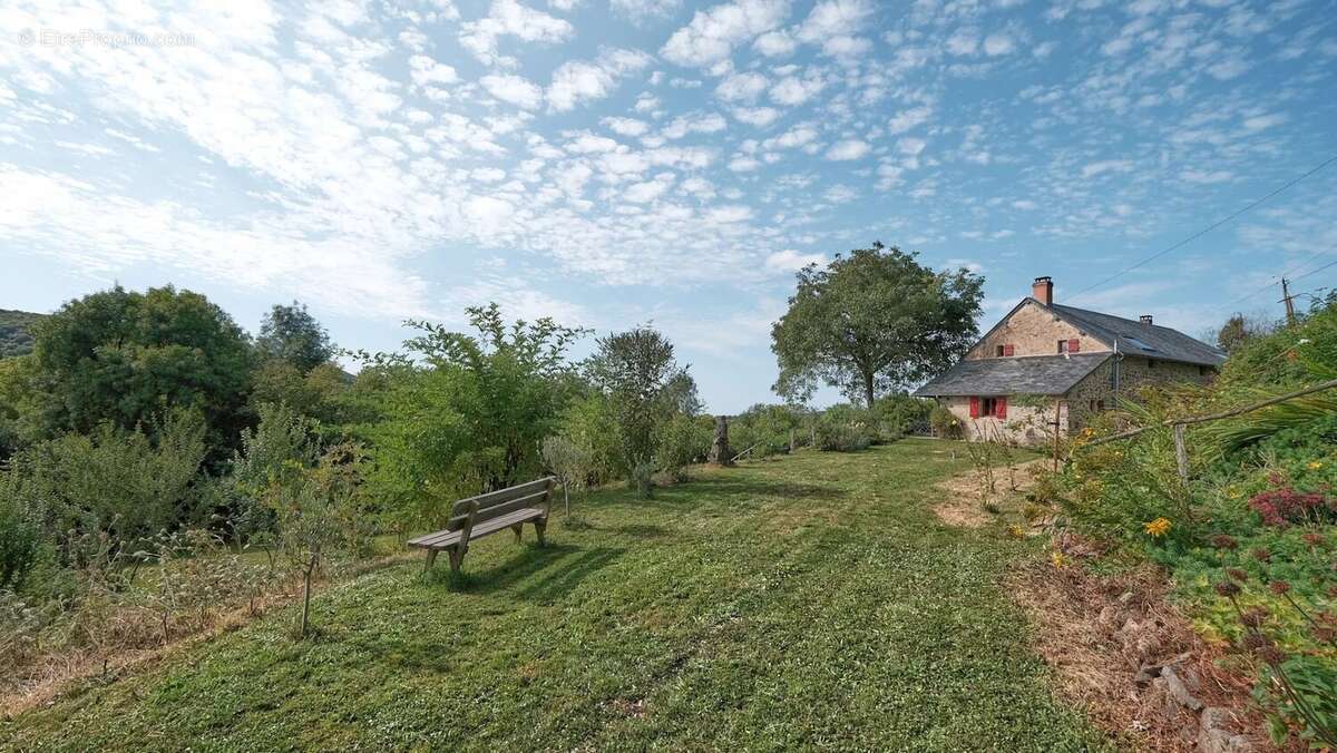 Maison à VILLAPOURCON