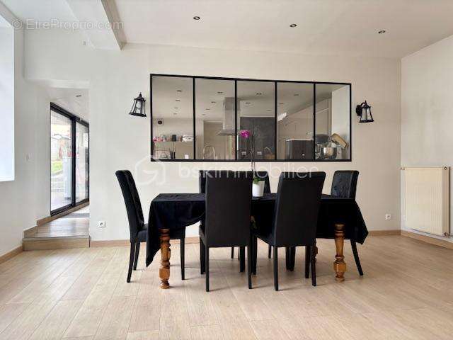 Maison à PONT-DE-L&#039;ARCHE