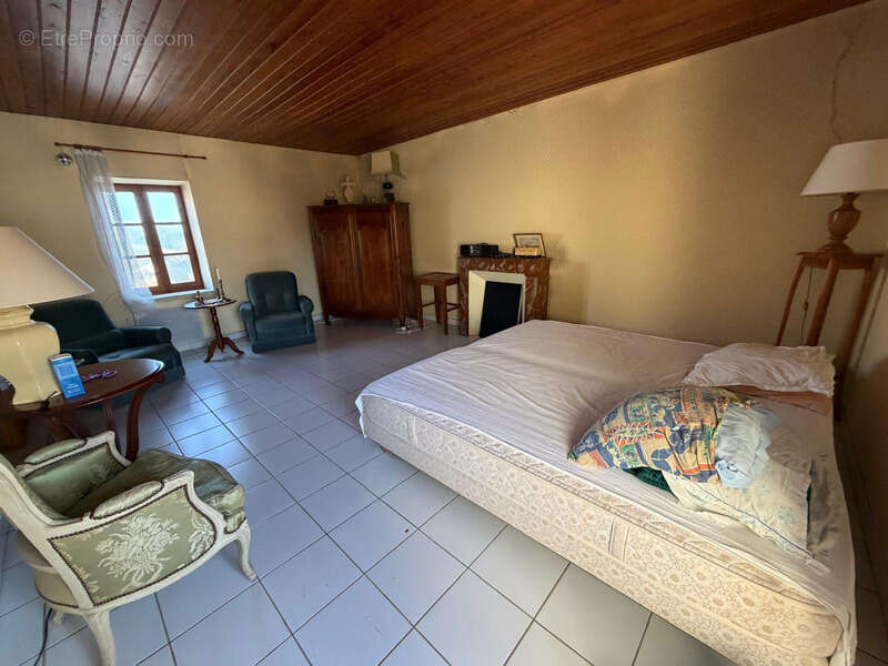 Maison à SAINT-MICHEL-EN-L'HERM