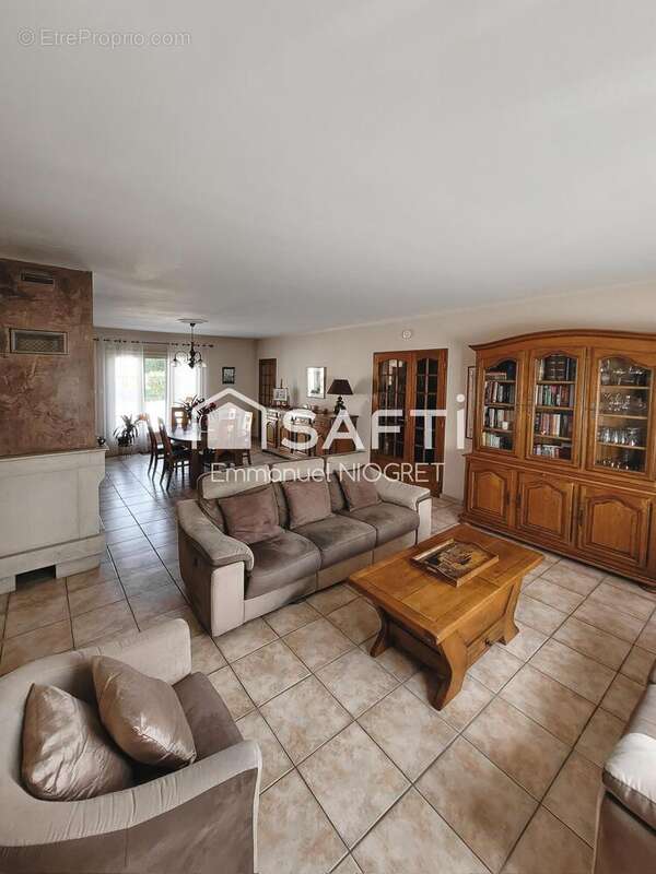 Maison 137 m² à Genlis  - photo 4