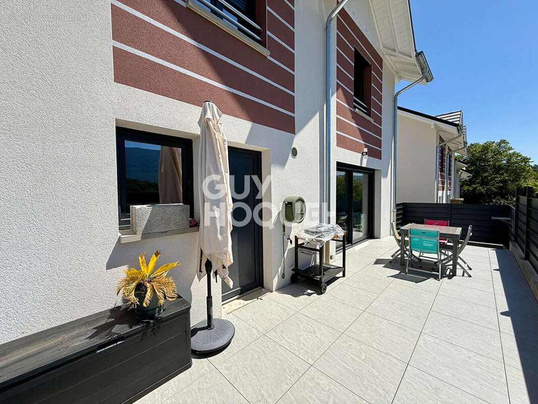 Maison à VIVIERS-DU-LAC