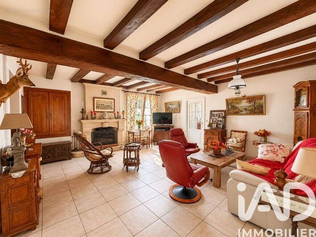 Maison 313 m² à Lerne  - photo 5