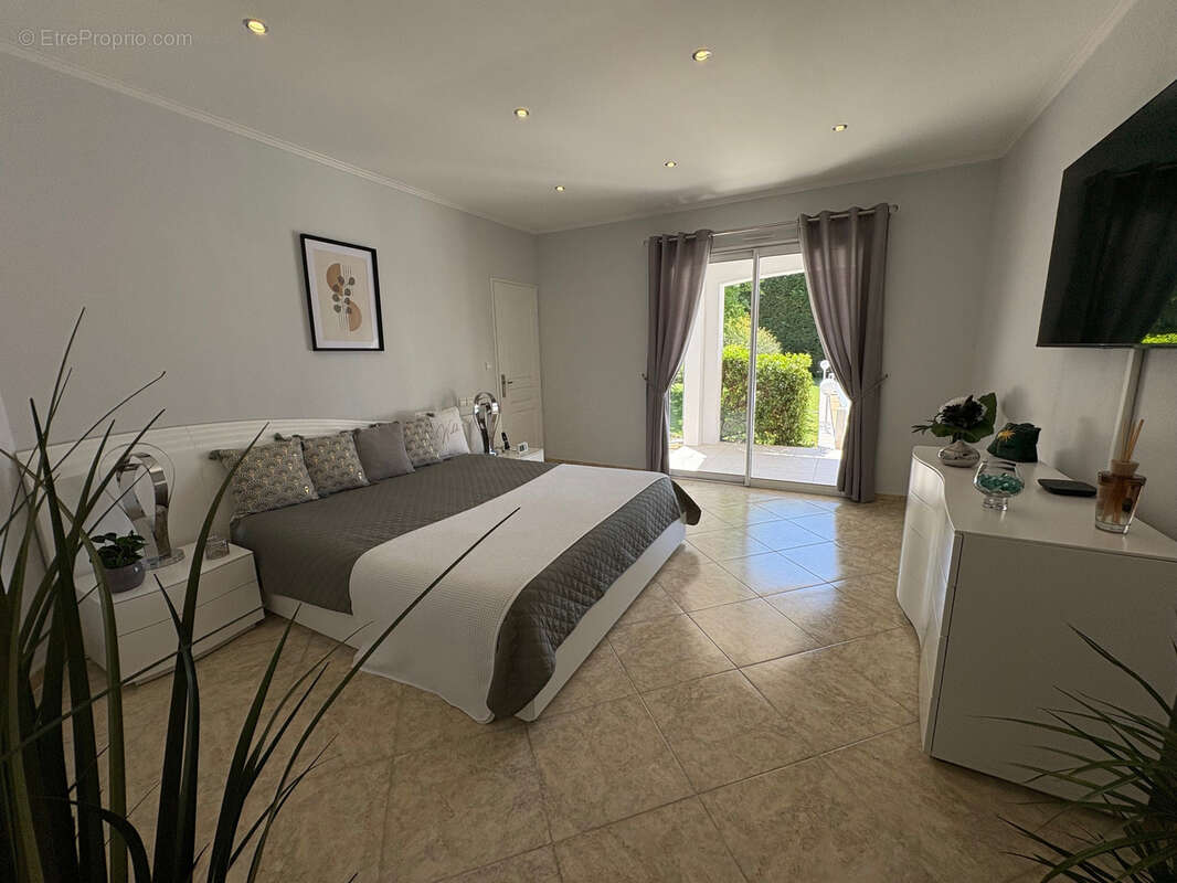 Maison à PECHBONNIEU