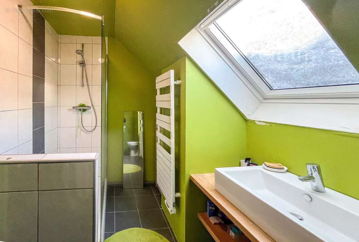 Maison à LA TERRASSE