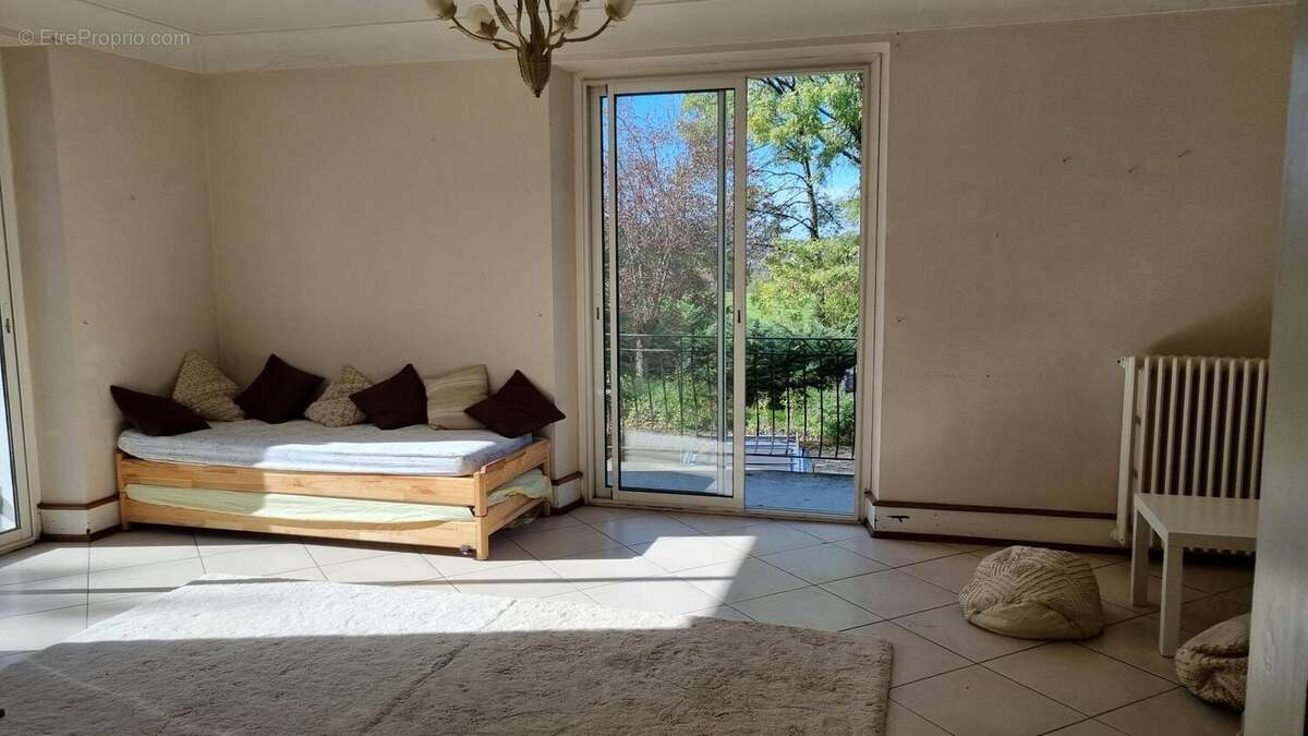 Maison 101 m² à Nontron  - photo 2
