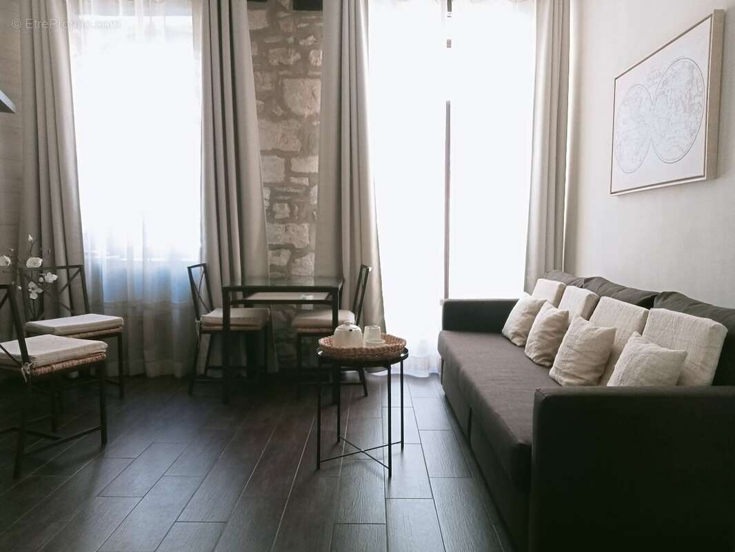 Appartement à GANGES