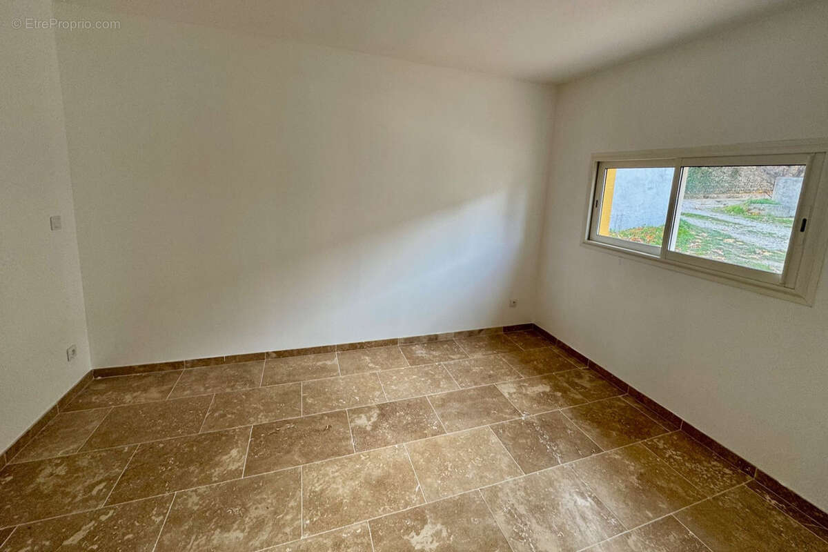 Appartement à TRETS
