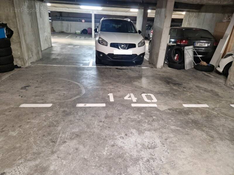 Parking à ANNEMASSE