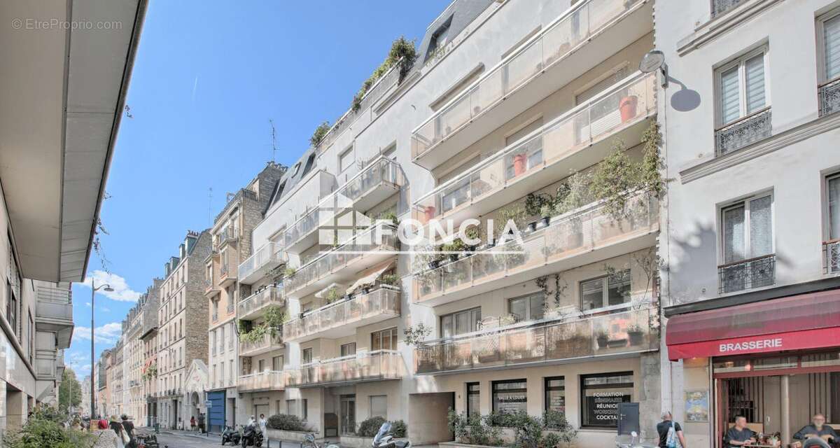 Appartement à PARIS-14E