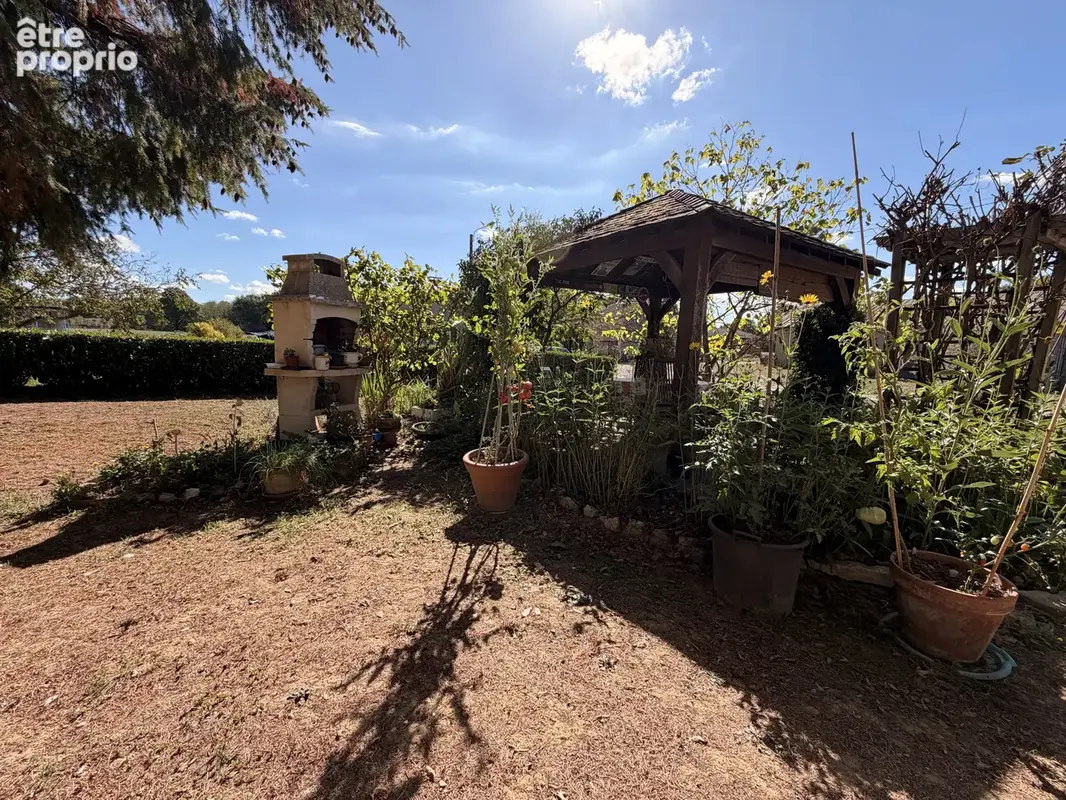 Belle propriété de caractère de 5 chambres dans un environnement paisible - photo 18
