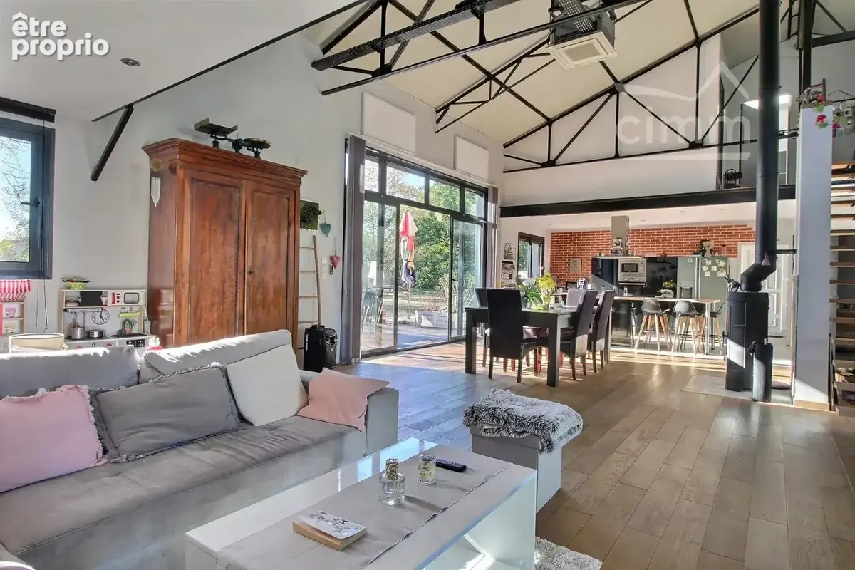 Loft industriel contemporain de 210m² - photo 3