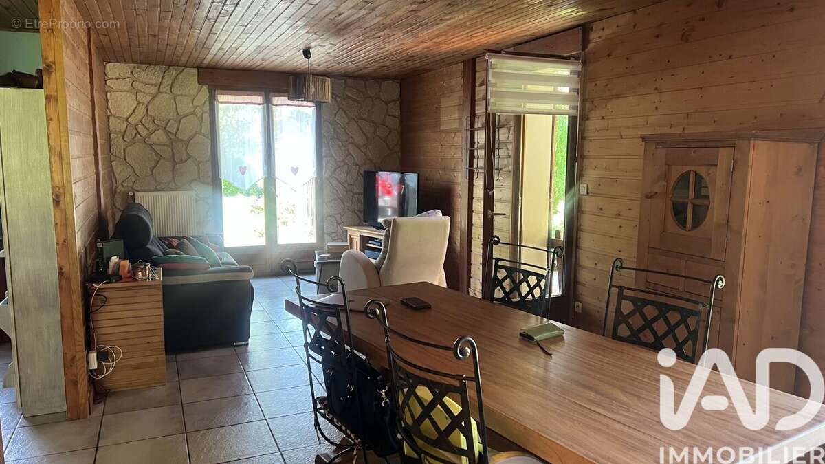 Photo 6 - Maison à PONT-DE-ROIDE