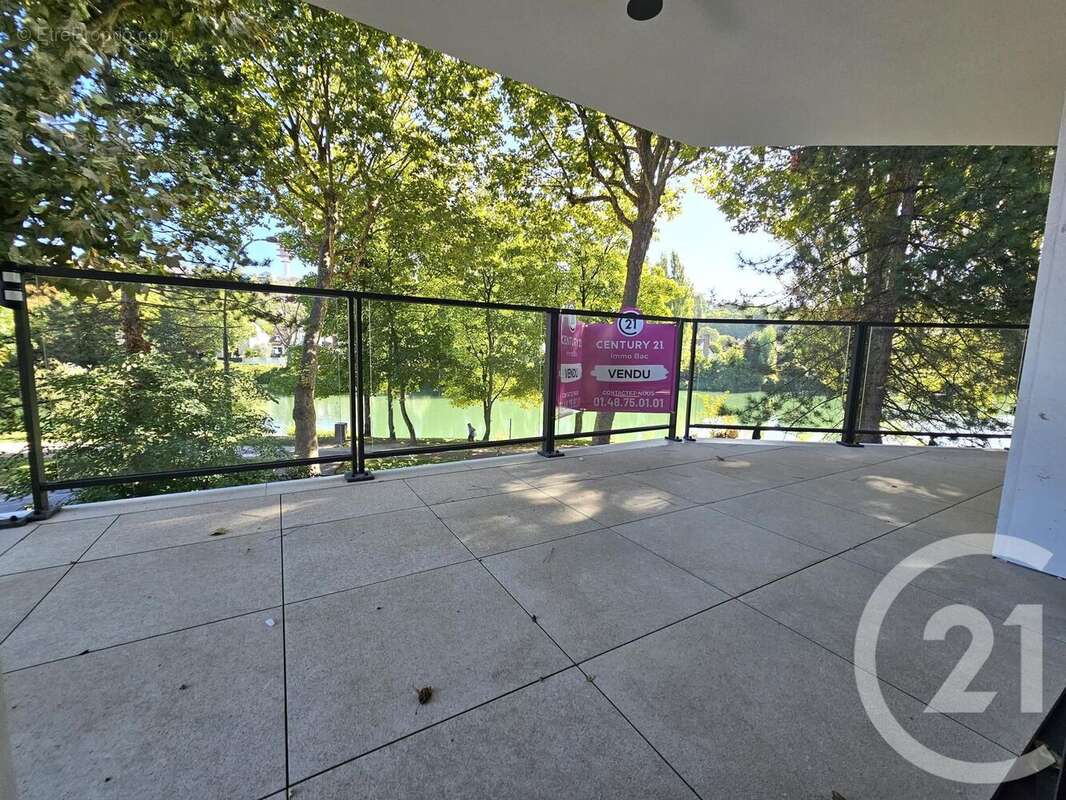 Appartement à SAINT-MAUR-DES-FOSSES