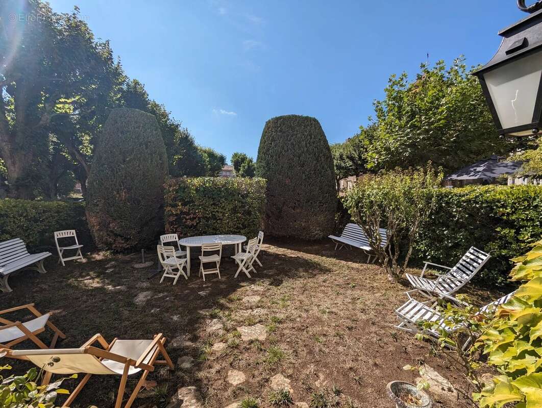 MAISON ANCIENNE 290 m² / jardin 400 m² - photo 4