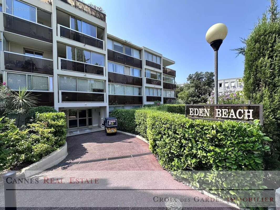 À vendre : Parking en sous-sol – Cannes (Avenue Amiral Wester Wemyss) - photo 4