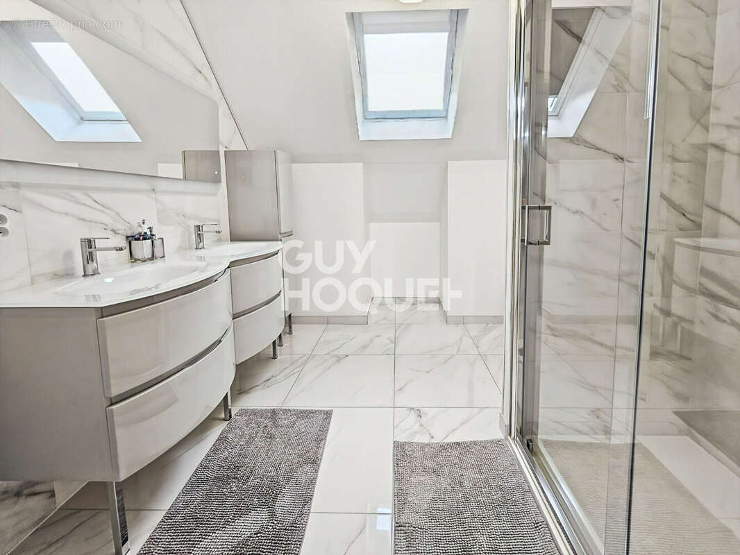 Maison à TOURNAN-EN-BRIE