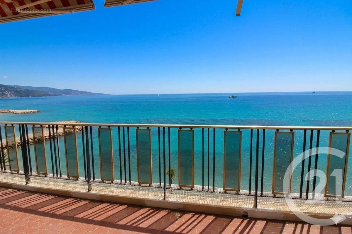 Appartement à ROQUEBRUNE-CAP-MARTIN