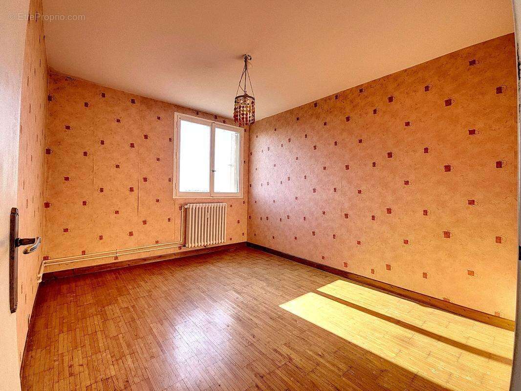 Appartement à CHENOVE