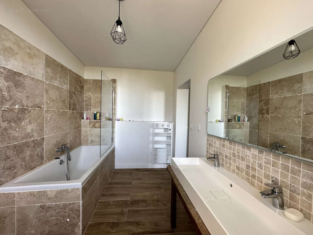 Maison à L&#039;ISLE-JOURDAIN