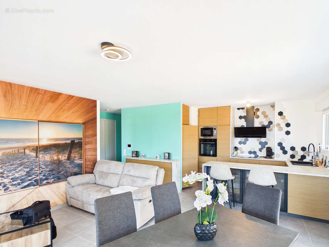 Appartement récent avec terrasse et jardin à Marin - photo 5